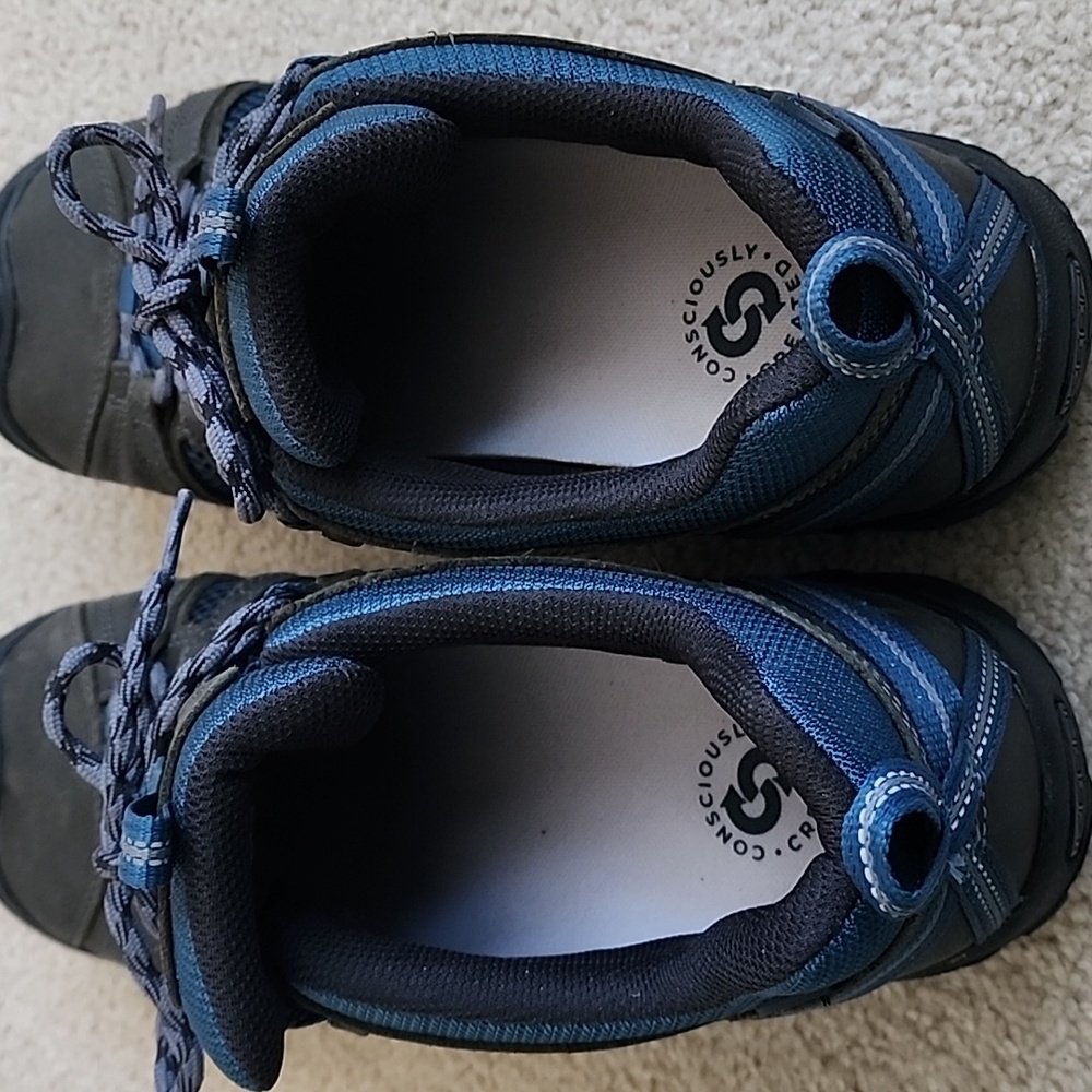 Keen Grey and Blue Trail Shoes - New - Picture 4 of 5